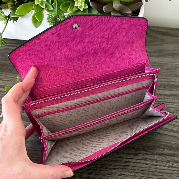 MICHAEL Michael Kors Black w/ Magenta Pink Saffiano Leather Zip Wallet - Picture 6 of 11